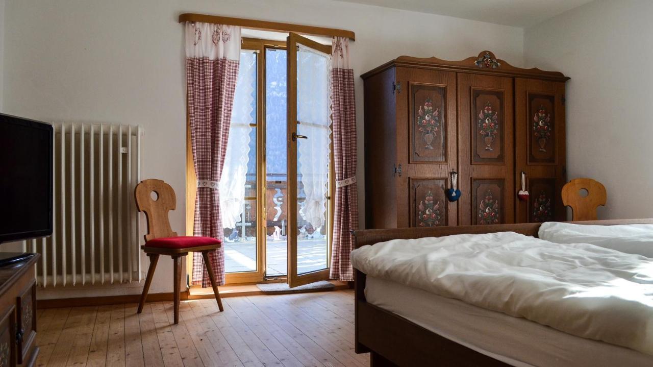 Berggasthof Karntner Alm Hotel Митенвалд Екстериор снимка