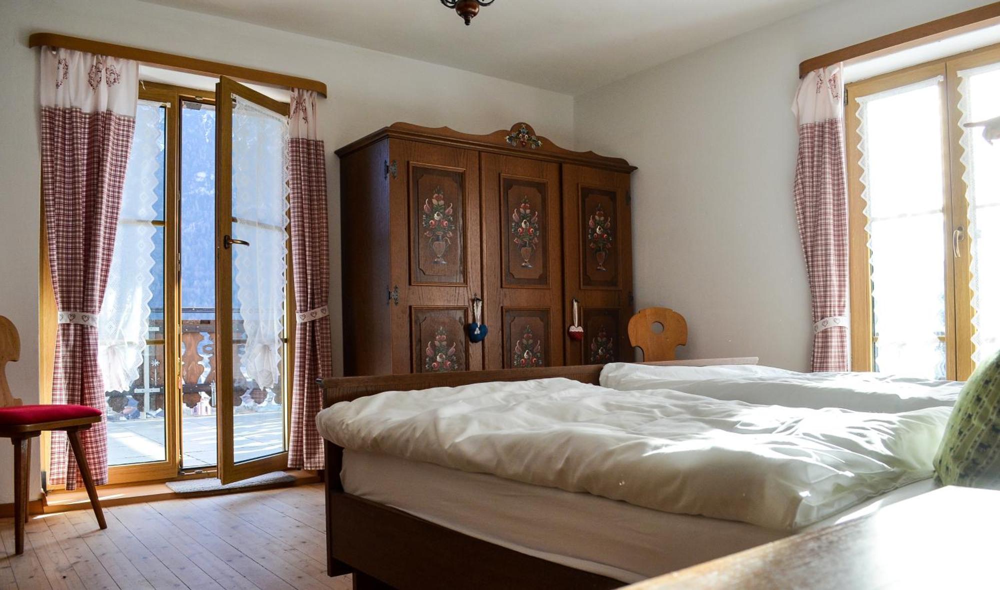 Berggasthof Karntner Alm Hotel Митенвалд Екстериор снимка